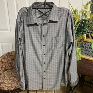 Kenneth Cole Reaction Button Down XL‎
